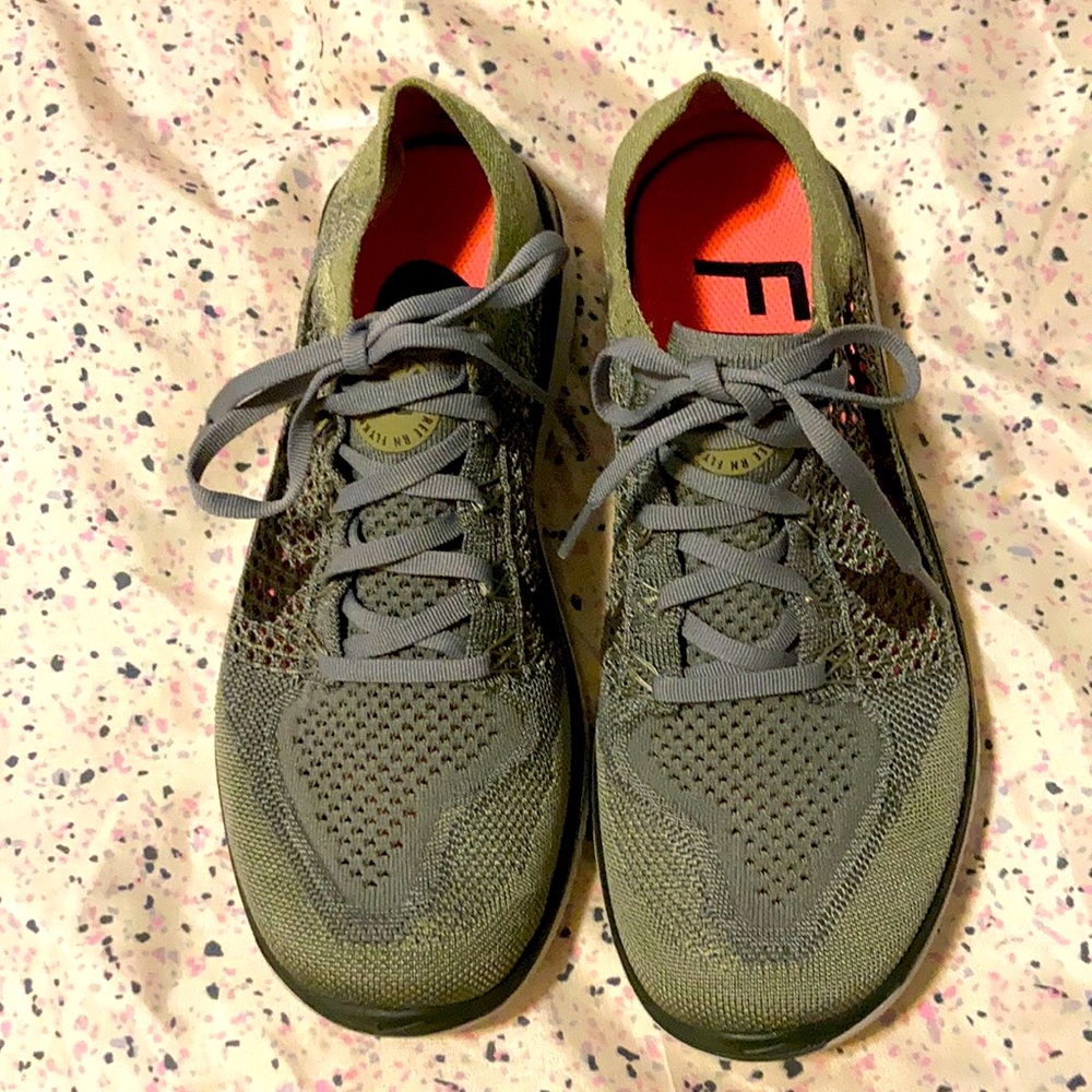 Nike Women’s Free RN Flyknit